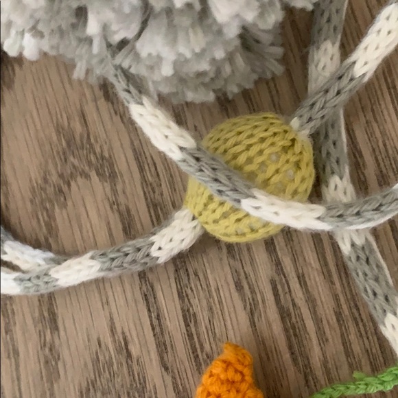 Garland - Picture 5 of 5